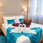 Appartement A Casa Di Sara Family With Private Parking Desenzanoloft Official Partner Homes & By Marriott Bonvoy Desenzano del Garda