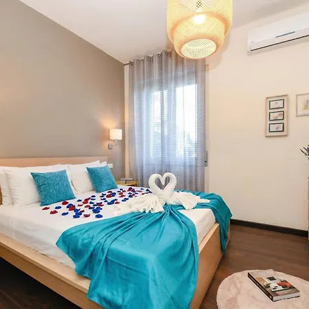 A Casa Di Sara Family With Private Parking Desenzanoloft Official Partner Homes & By Marriott Bonvoy *