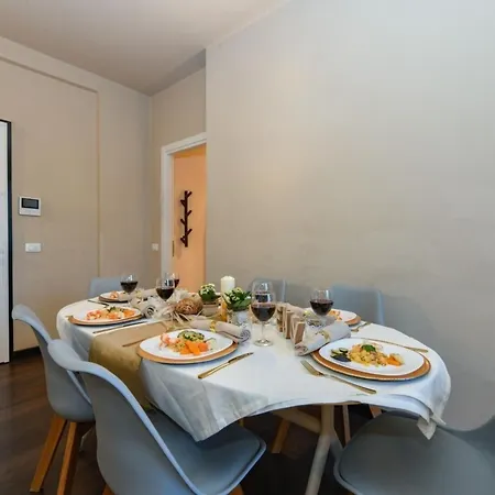 Desenzanoloft A Casa Di Sara Apartment *